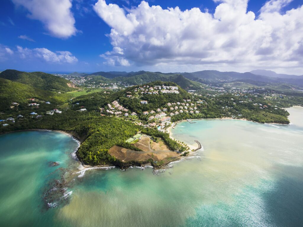 Caribbean, St. Lucia, Choc Bay, aerial photo of Calabash Cove Resort - Réservations